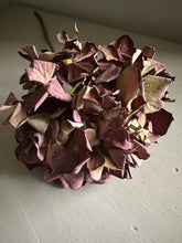 Load image into Gallery viewer, Artificial Hydrangea Dried Look Flowers Vintage Mulberry Faux Hydrangea Burgundy Flower Dried Style Autumn Winter Vase Arrangement