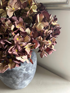Artificial Hydrangea Dried Look Flowers Vintage Mulberry Faux Hydrangea Burgundy Flower Dried Style Autumn Winter Vase Arrangement