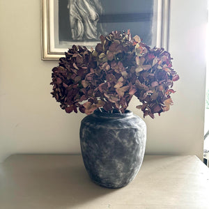 Artificial Hydrangea Dried Look Flowers Vintage Mulberry Faux Hydrangea Burgundy Flower Dried Style Autumn Winter Vase Arrangement