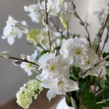 Load image into Gallery viewer, Daffodil Flowers Artificial Spring Flowers Mothers Day Gift Spring Bouquet Faux Narcissus Spray White Fake Flowers Spring Vase Arrangement